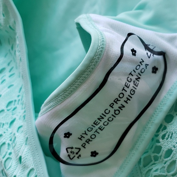 Luvami Crochet Lace High Waist V Neck Bikini Set in Green 109 Size M - Picture 14 of 16